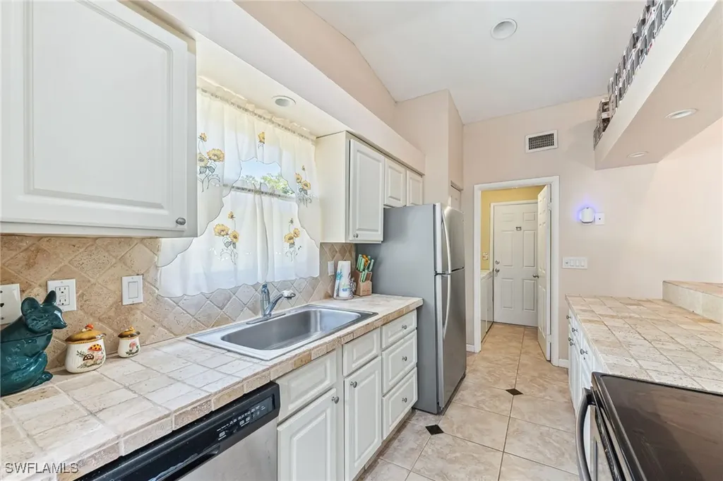 1381 17th Street SW Naples FL 34117