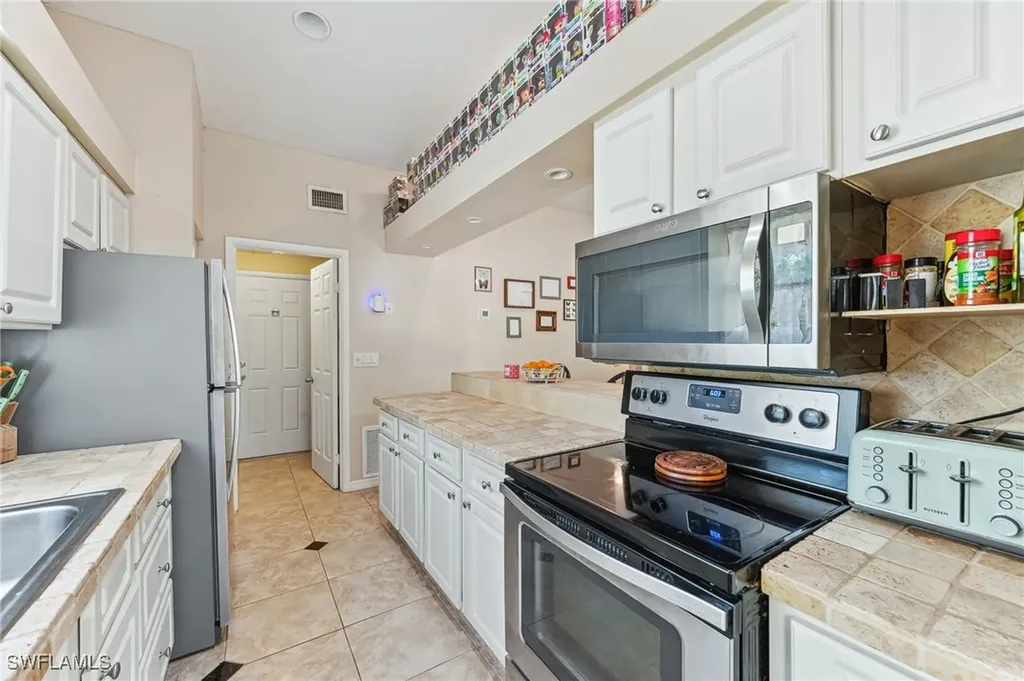 1381 17th Street SW Naples FL 34117