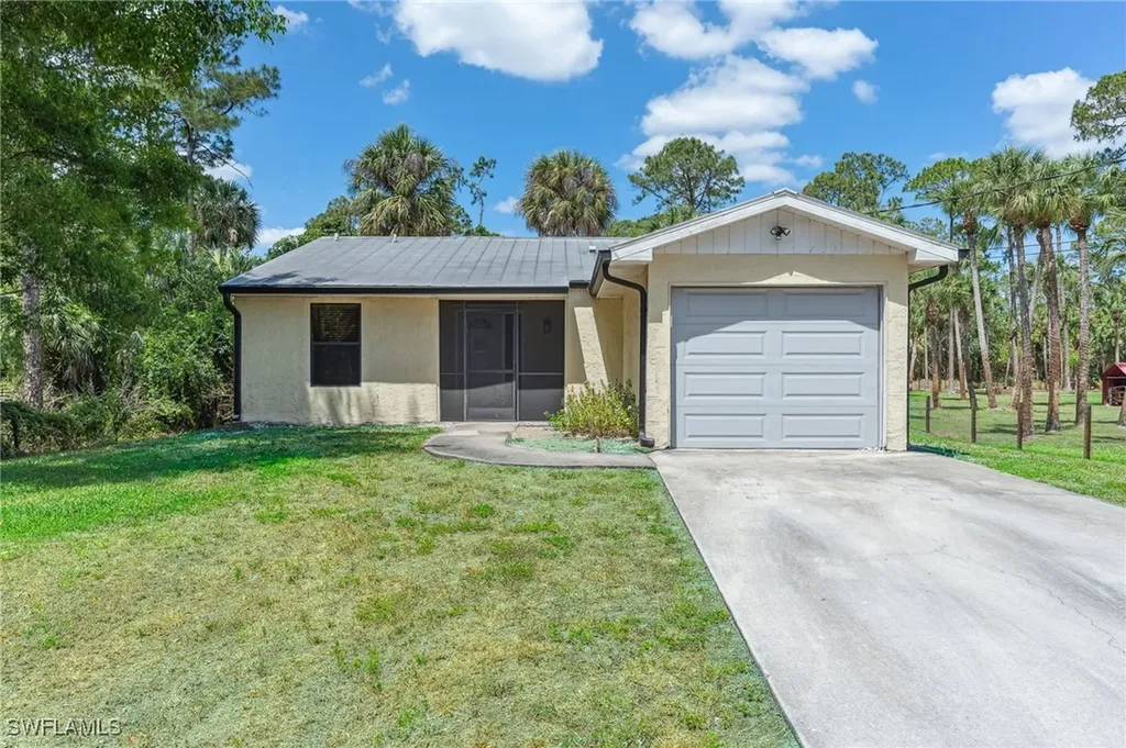 1381 17th Street SW Naples FL 34117