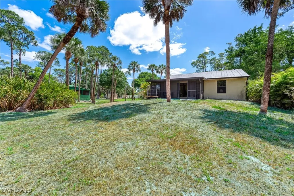 1381 17th Street SW Naples FL 34117