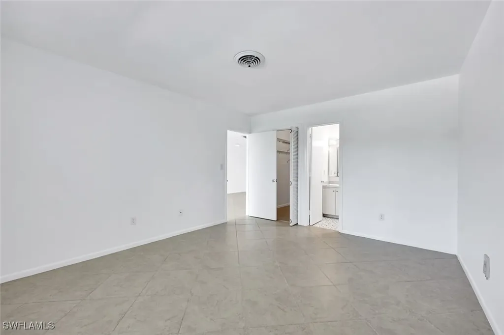 820 Ketch Drive Naples FL 34103