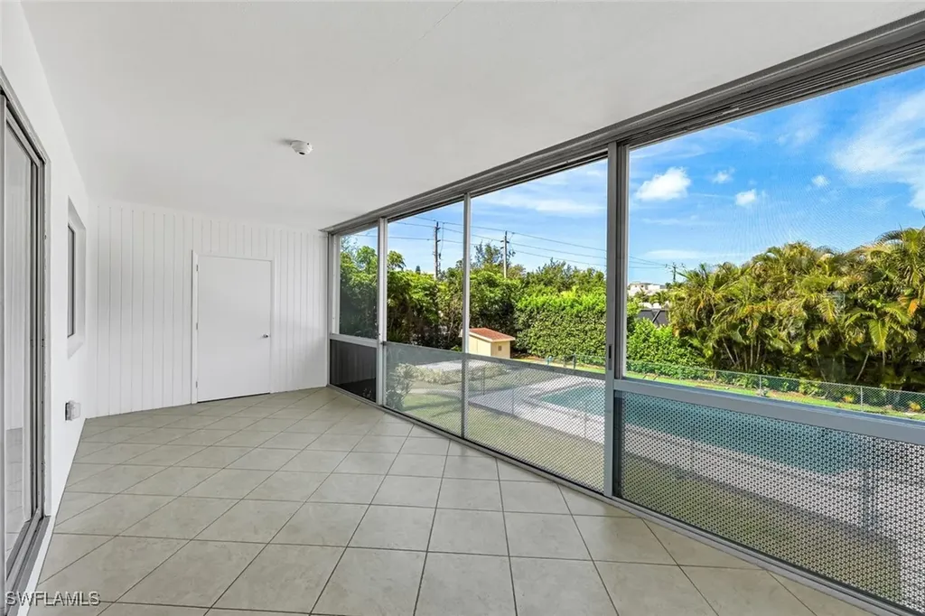 820 Ketch Drive Naples FL 34103