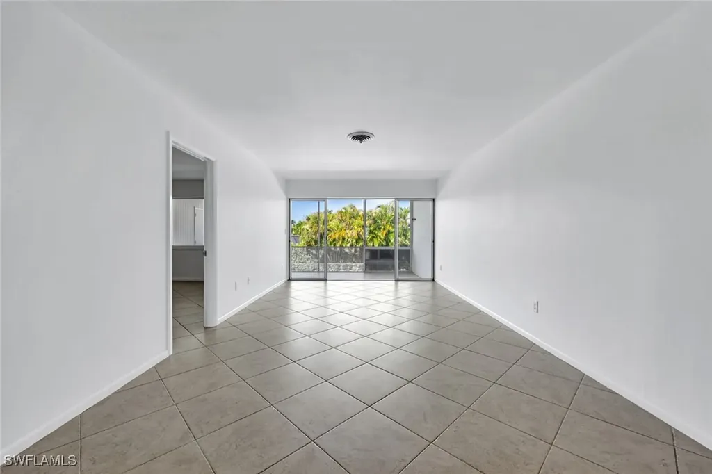 820 Ketch Drive Naples FL 34103