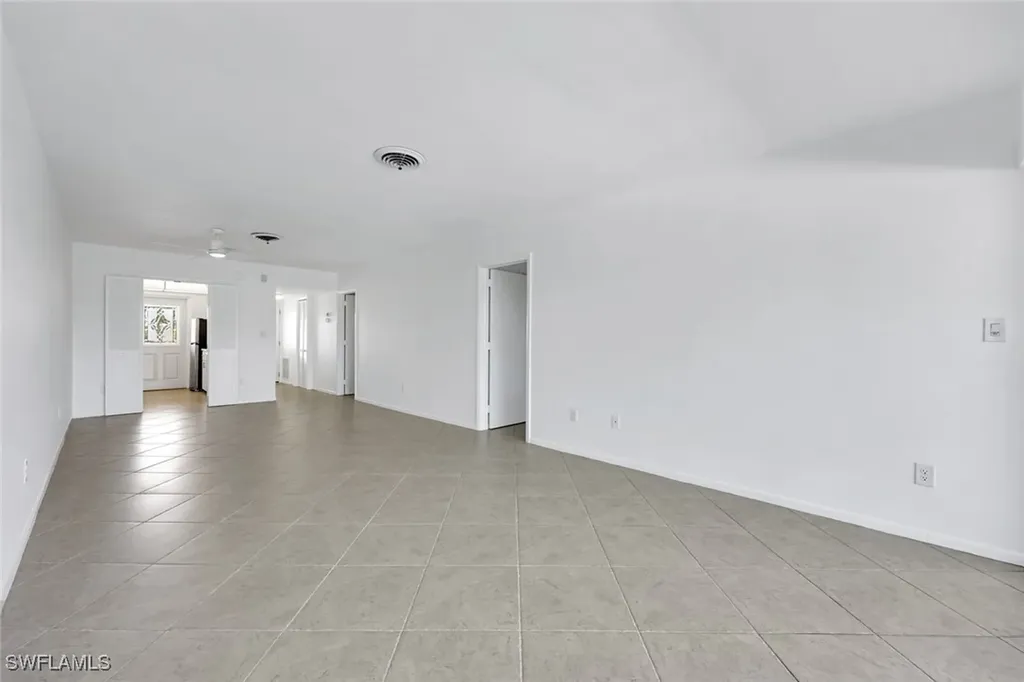 820 Ketch Drive Naples FL 34103