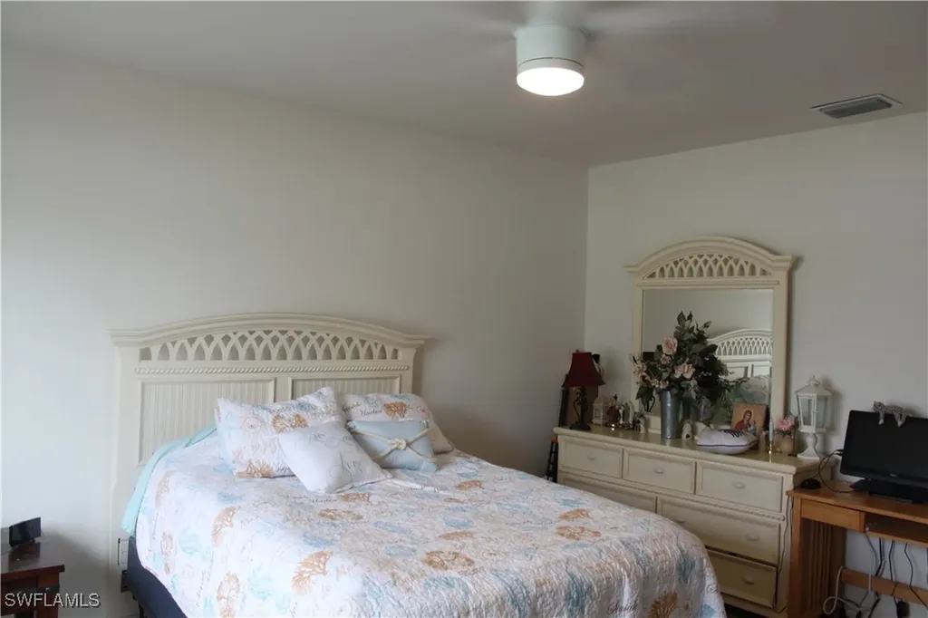 327 SW 19th Lane Cape Coral FL 33991