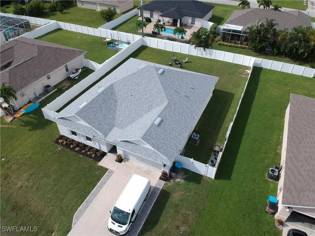 327 SW 19th Lane Cape Coral FL 33991