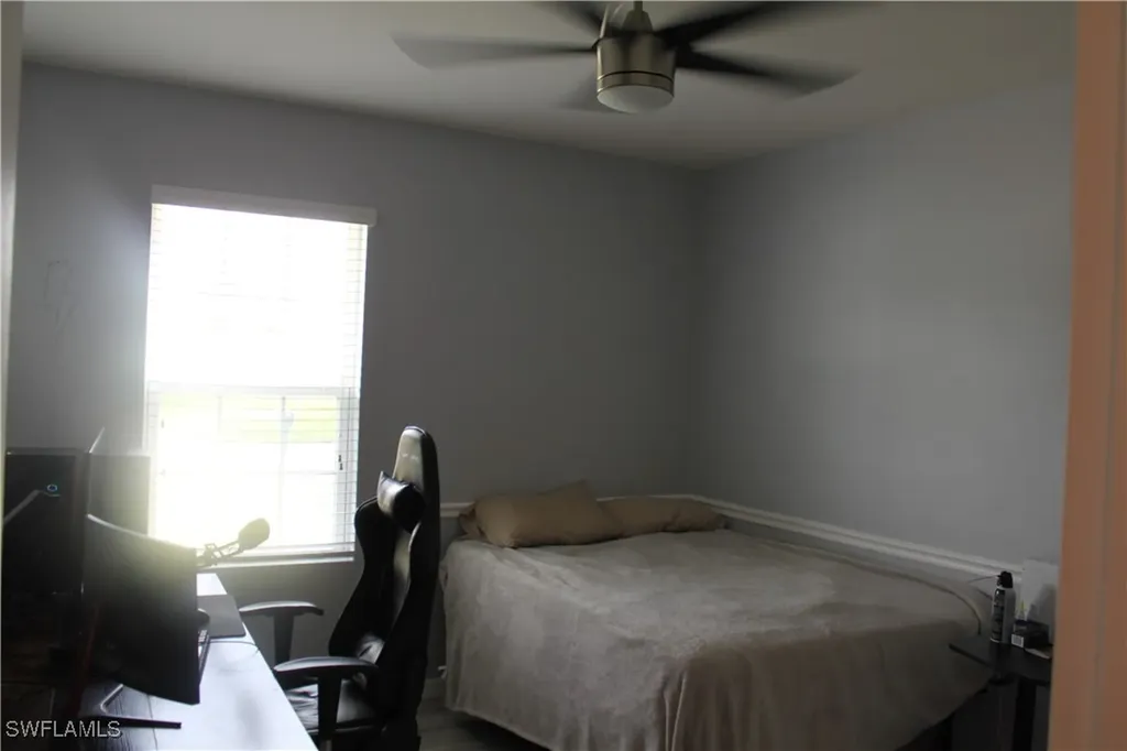 327 SW 19th Lane Cape Coral FL 33991