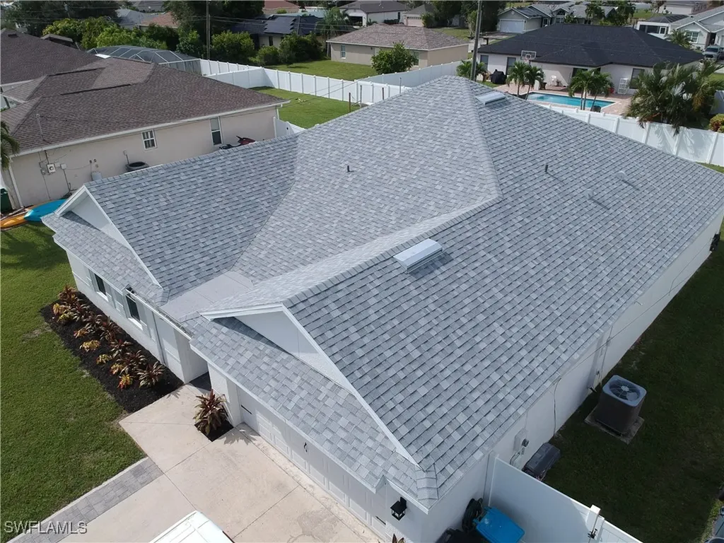 327 SW 19th Lane Cape Coral FL 33991