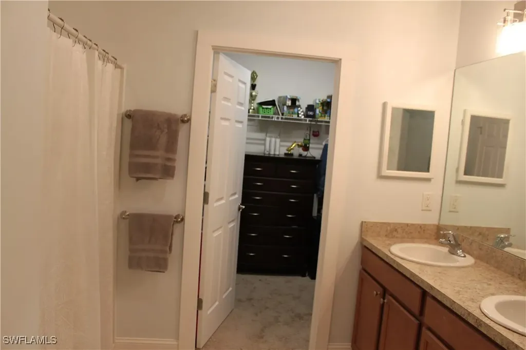 327 SW 19th Lane Cape Coral FL 33991