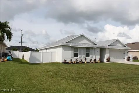 327 SW 19th Lane Cape Coral FL 33991