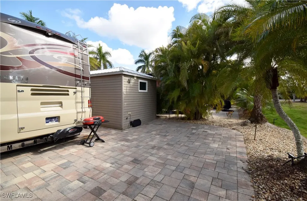 5230 Cypress Trail Resort Circle Fort Myers FL 33905