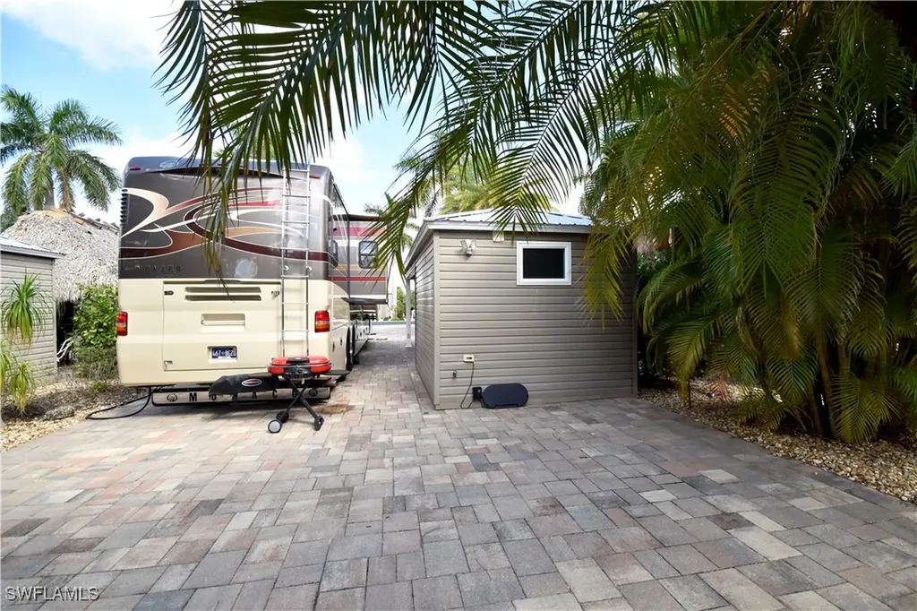 5230 Cypress Trail Resort Circle Fort Myers FL 33905