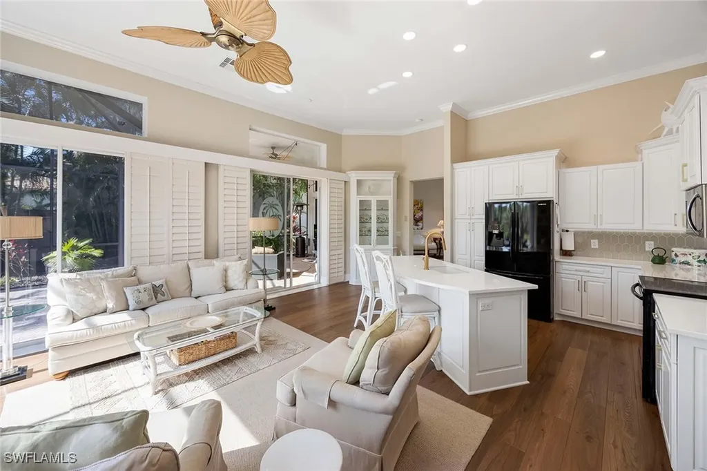 8544 Pepper Tree Way Naples FL 34114