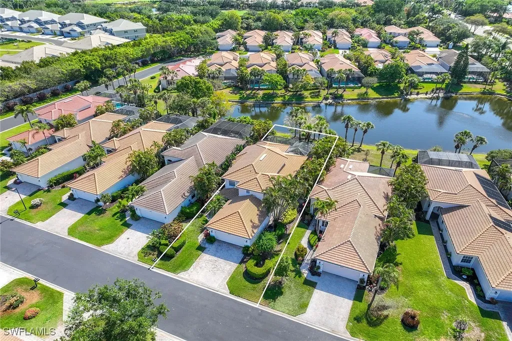 8544 Pepper Tree Way Naples FL 34114
