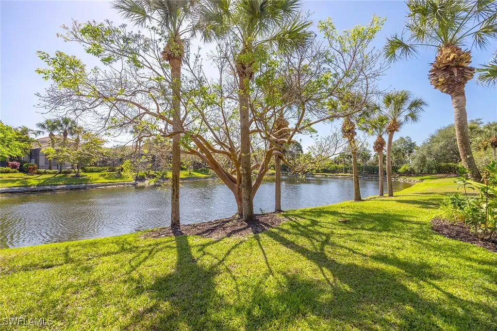8544 Pepper Tree Way Naples FL 34114