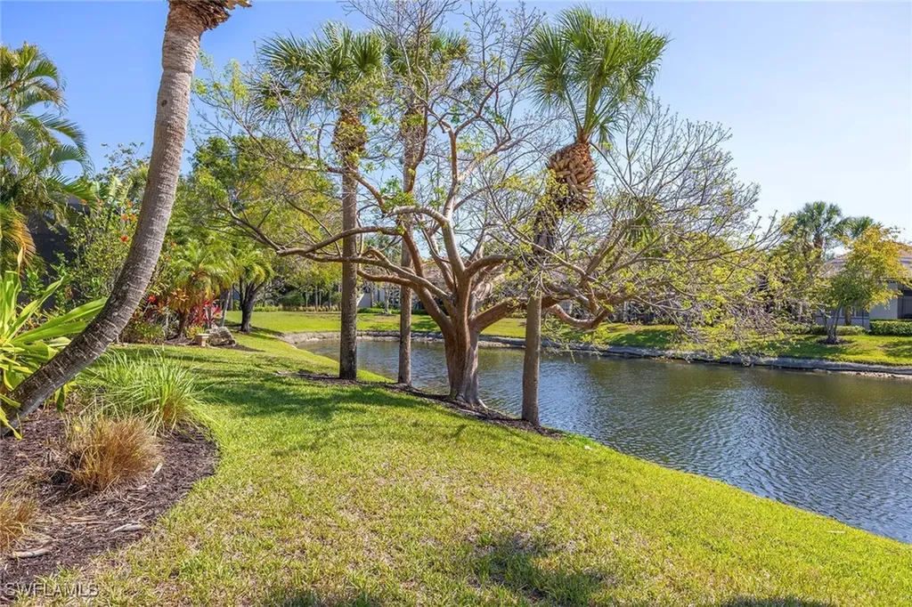 8544 Pepper Tree Way Naples FL 34114