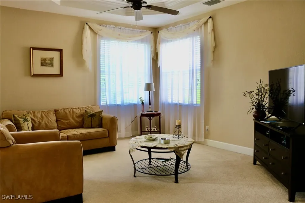 15474 Los Reyes Lane Naples FL 34110