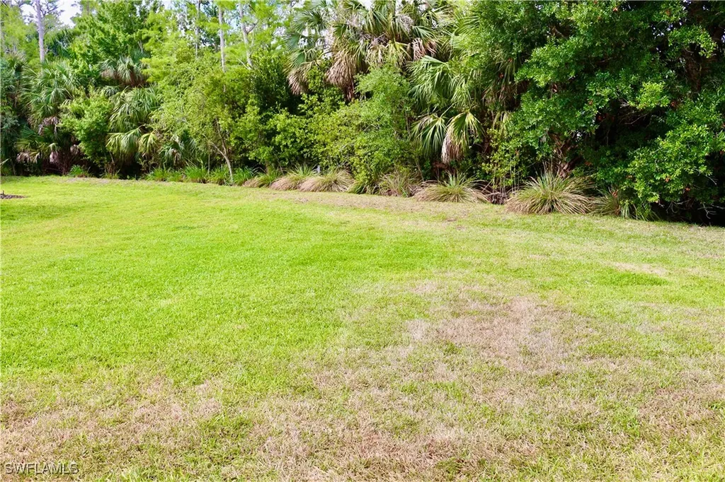 15474 Los Reyes Lane Naples FL 34110