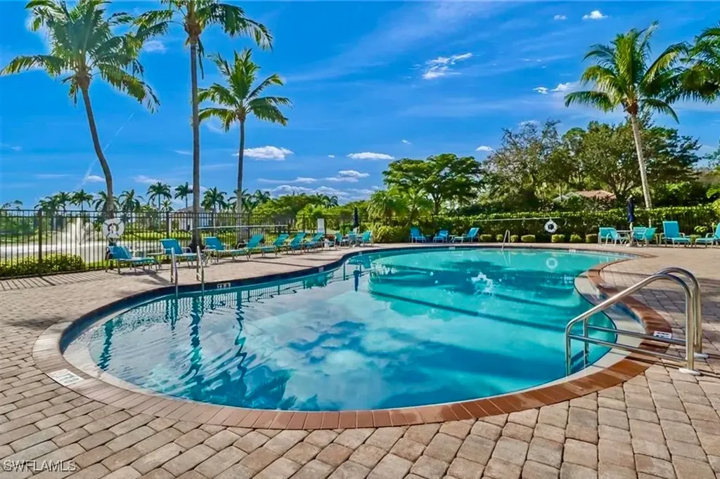 15474 Los Reyes Lane Naples FL 34110