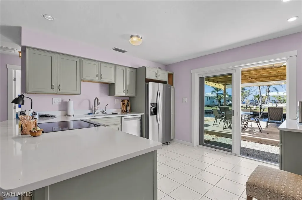 3201/3203 Stabile Road St. James City FL 33956