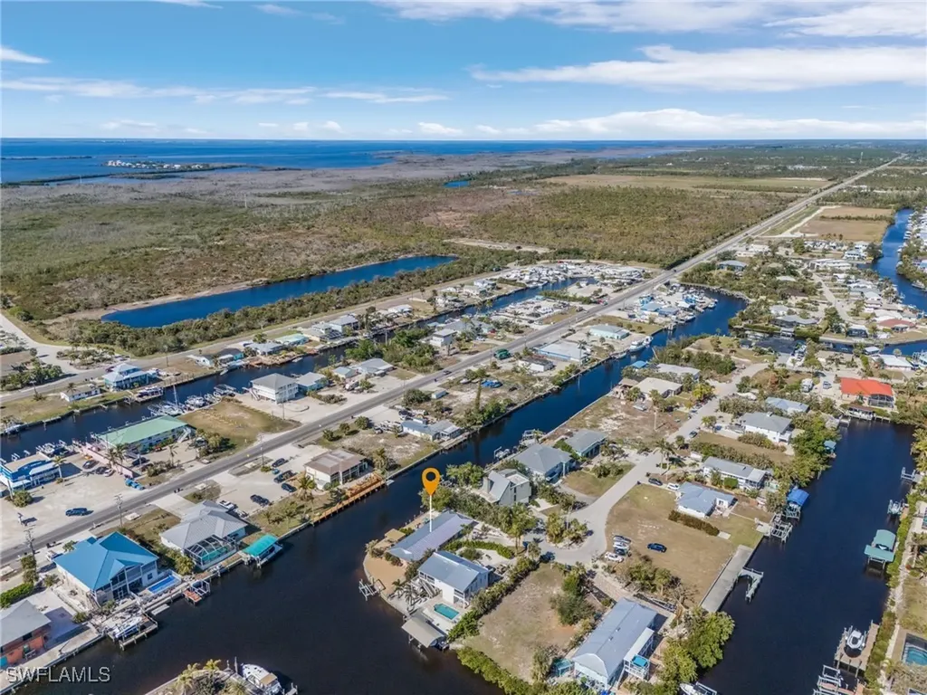 3201/3203 Stabile Road St. James City FL 33956
