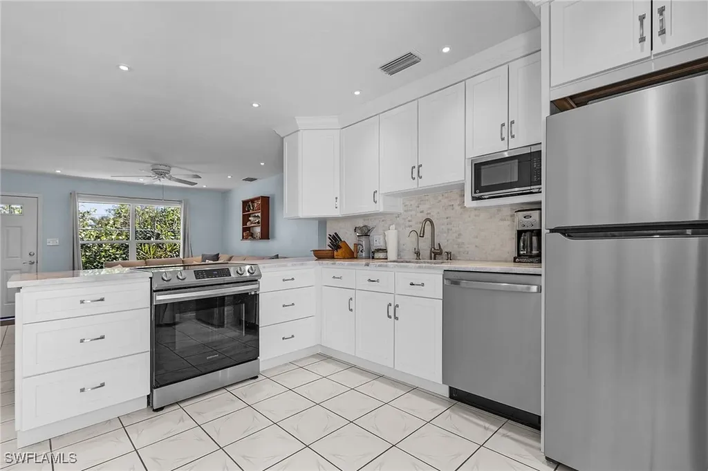 3201/3203 Stabile Road St. James City FL 33956