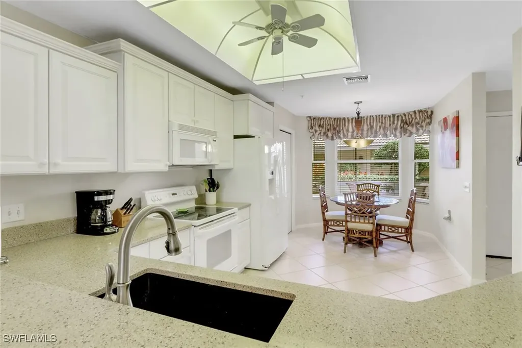 3715 Buttonwood Way Naples FL 34112