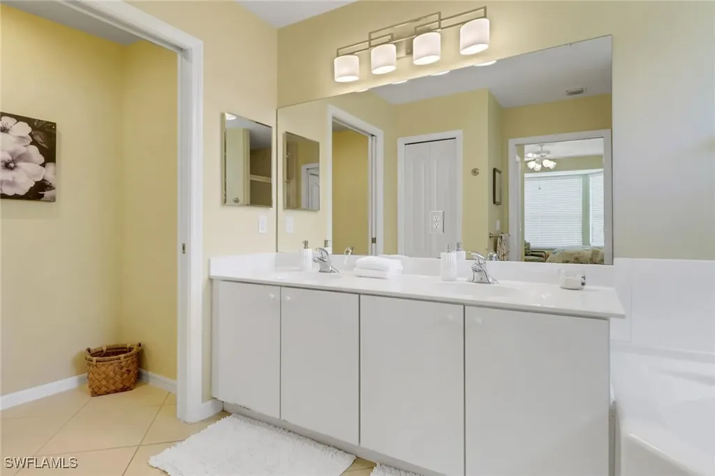 3715 Buttonwood Way Naples FL 34112