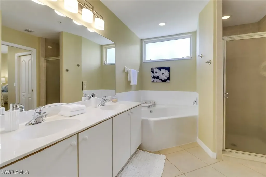 3715 Buttonwood Way Naples FL 34112