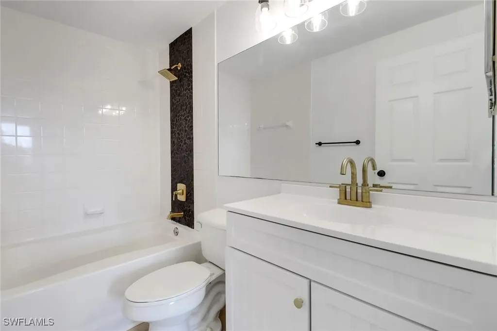 1190 Reserve Way Naples FL 34105