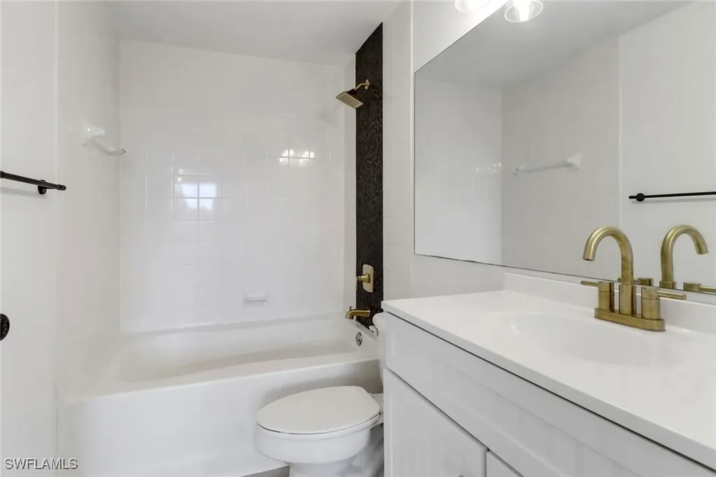 1190 Reserve Way Naples FL 34105