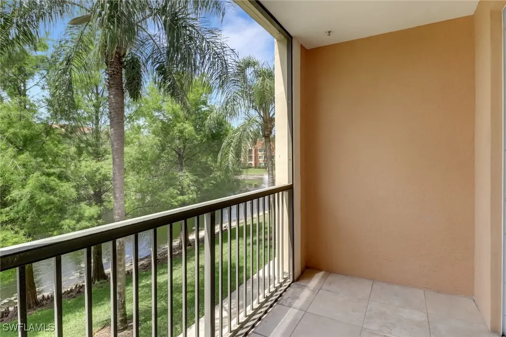 1190 Reserve Way Naples FL 34105