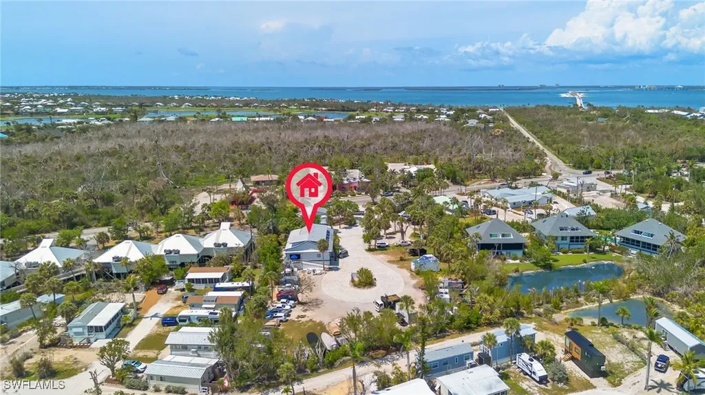 1039 & 1041 Periwinkle Way Sanibel FL 33957