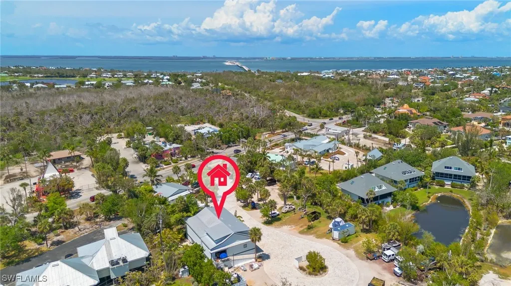 1039 & 1041 Periwinkle Way Sanibel FL 33957