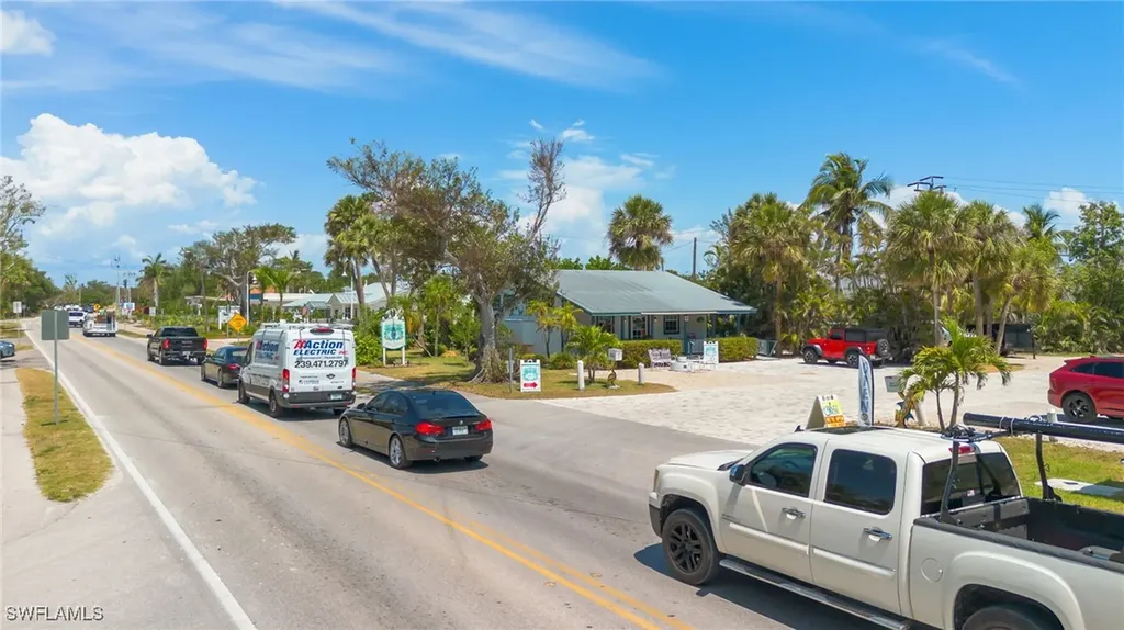 1039 & 1041 Periwinkle Way Sanibel FL 33957