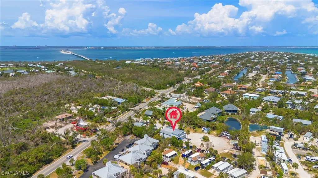 1039 & 1041 Periwinkle Way Sanibel FL 33957