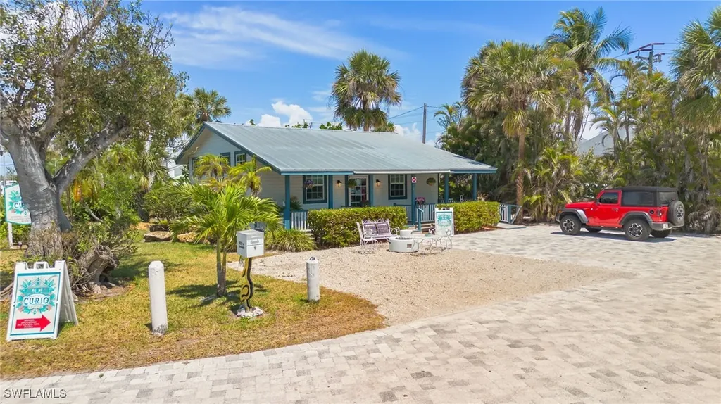 1039 & 1041 Periwinkle Way Sanibel FL 33957