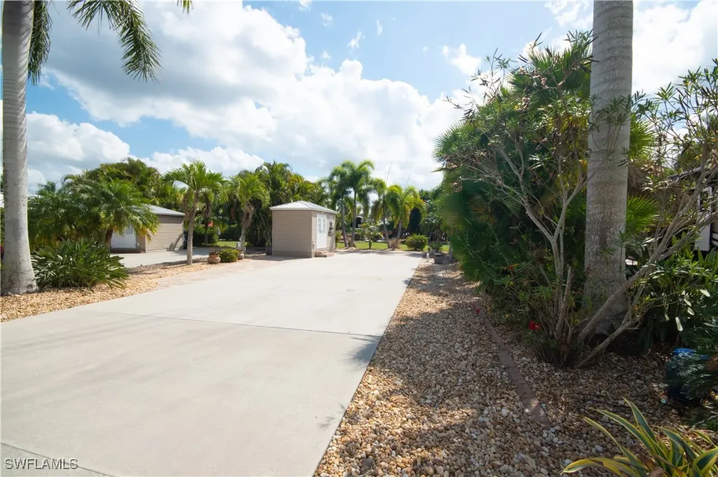10216 Yellowtop Trail Fort Myers FL 33905