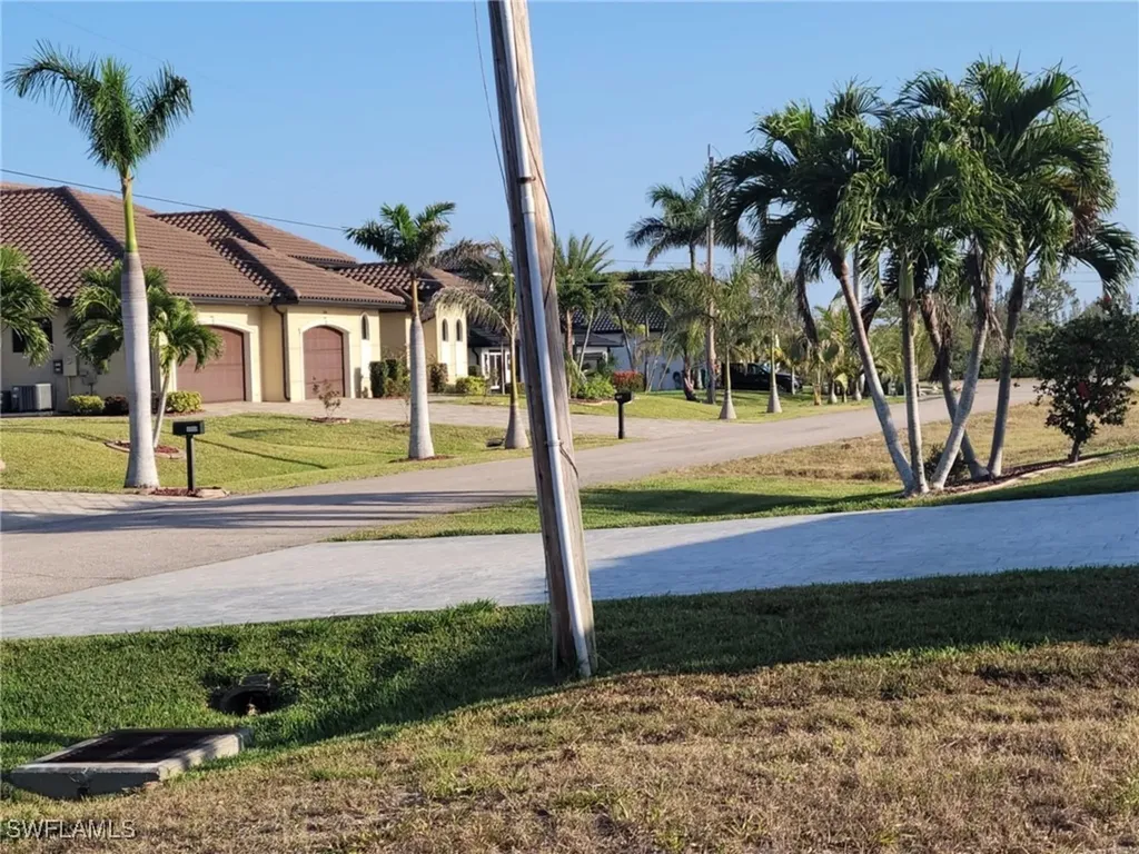 1707 NW 44th Avenue Cape Coral FL 33993