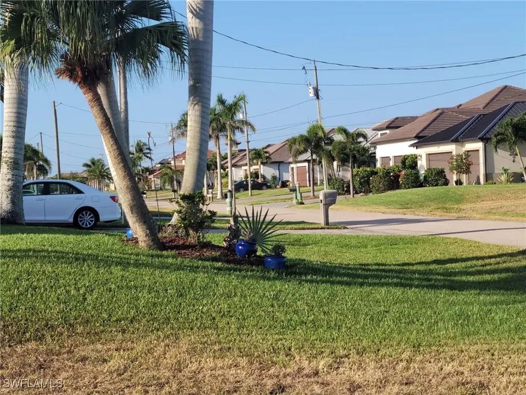 1707 NW 44th Avenue Cape Coral FL 33993