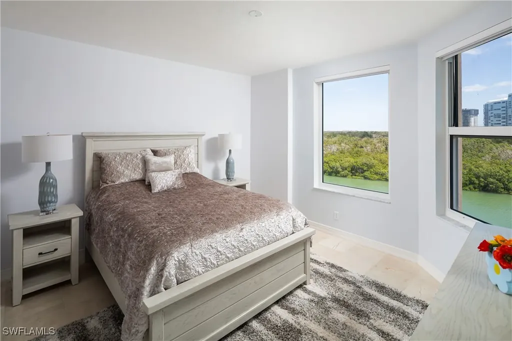 445 Dockside Drive Naples FL 34110