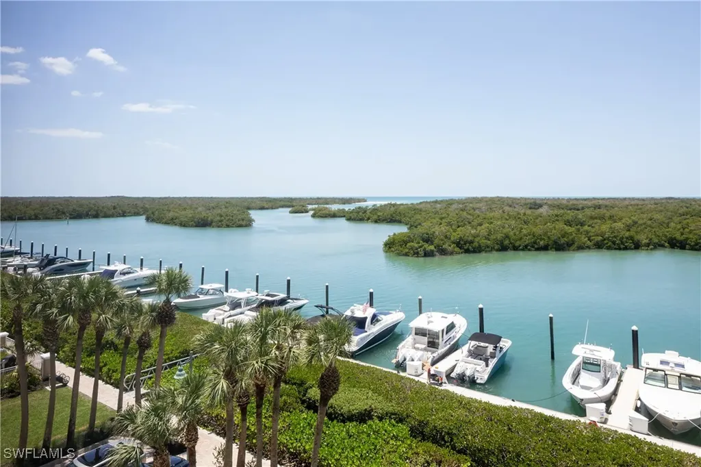 445 Dockside Drive Naples FL 34110