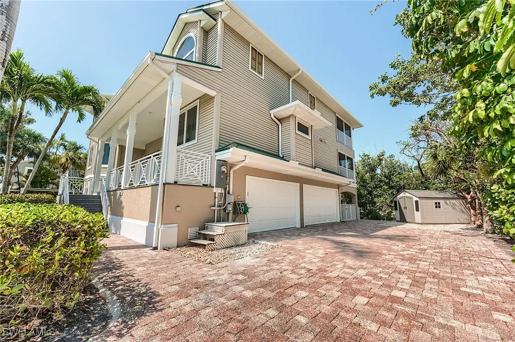 1111 Schooner Place Sanibel FL 33957