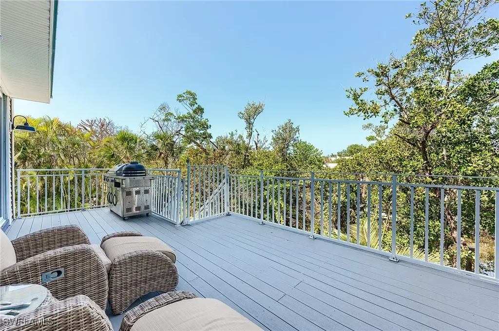 1111 Schooner Place Sanibel FL 33957
