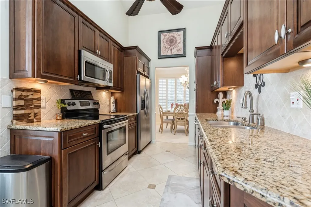 81 Silver Oaks Circle Naples FL 34119
