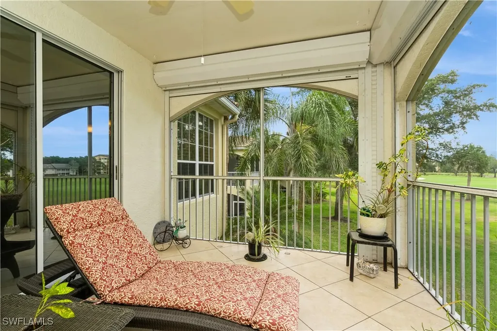 81 Silver Oaks Circle Naples FL 34119
