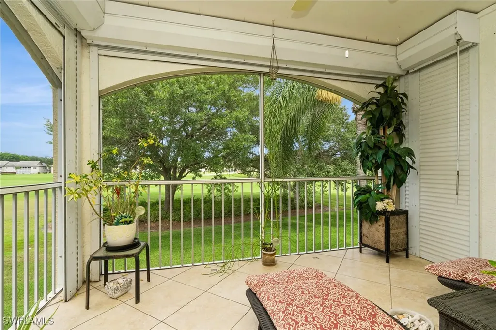 81 Silver Oaks Circle Naples FL 34119