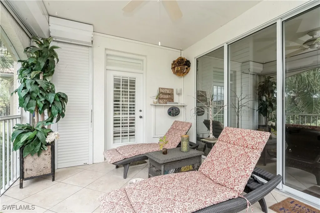81 Silver Oaks Circle Naples FL 34119