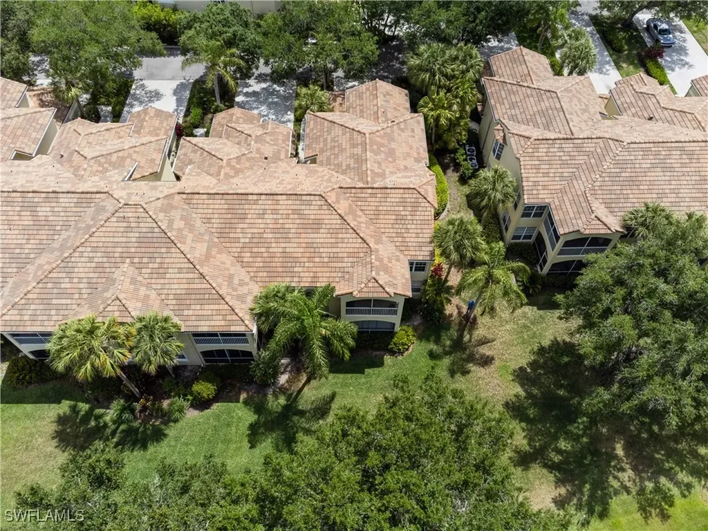 81 Silver Oaks Circle Naples FL 34119