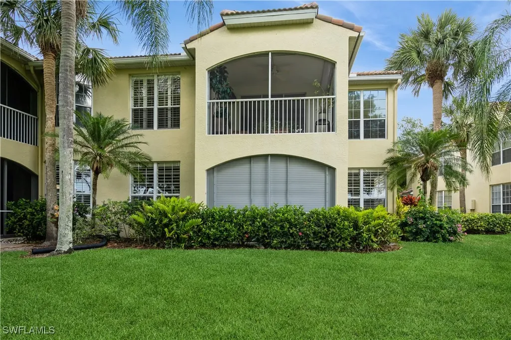 81 Silver Oaks Circle Naples FL 34119